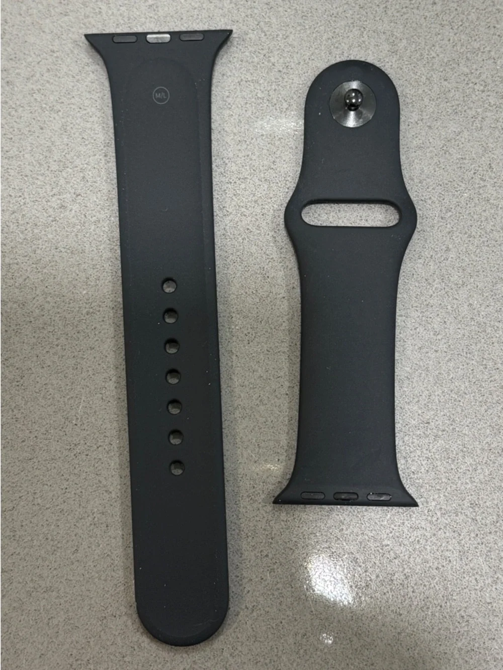 🆑 Apple Black Silicone Smartwatch Band - Classic Sport Style